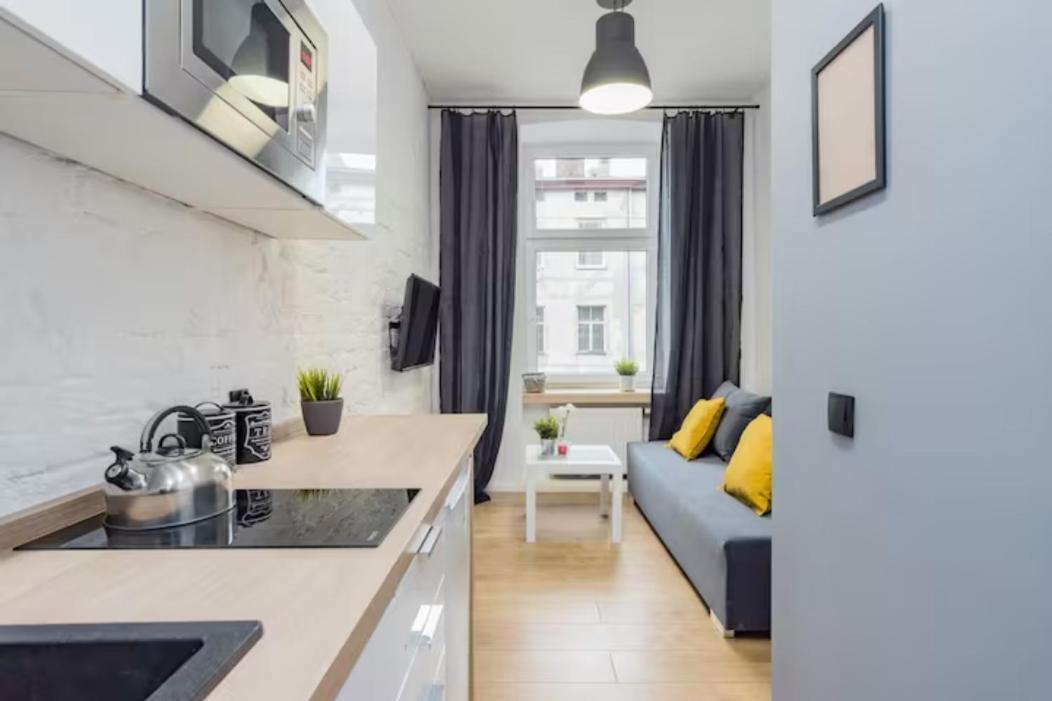 Kawalerka W Srodmiesciu 22 Apartment Lodz  Ngoại thất bức ảnh